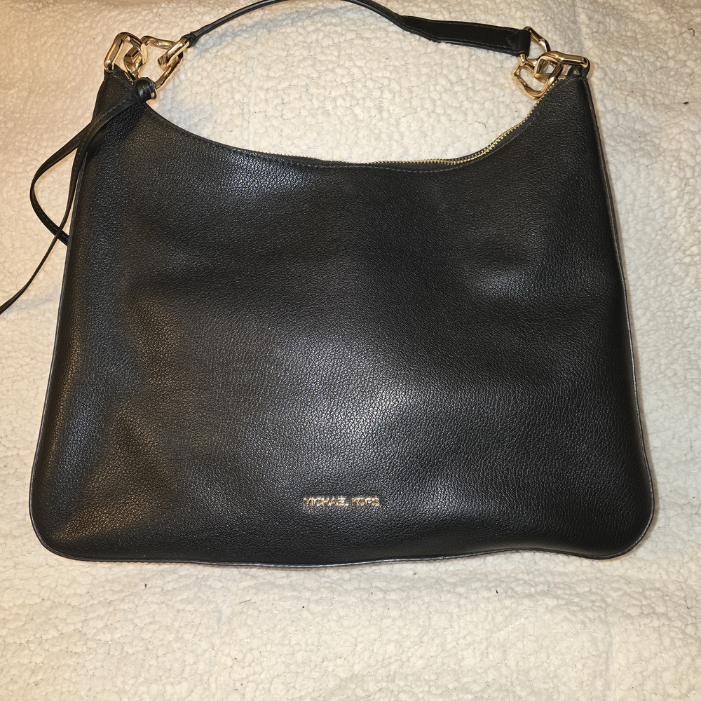 MICHAEL Michael Kors Black Shoulder Bag with Gold Hardware